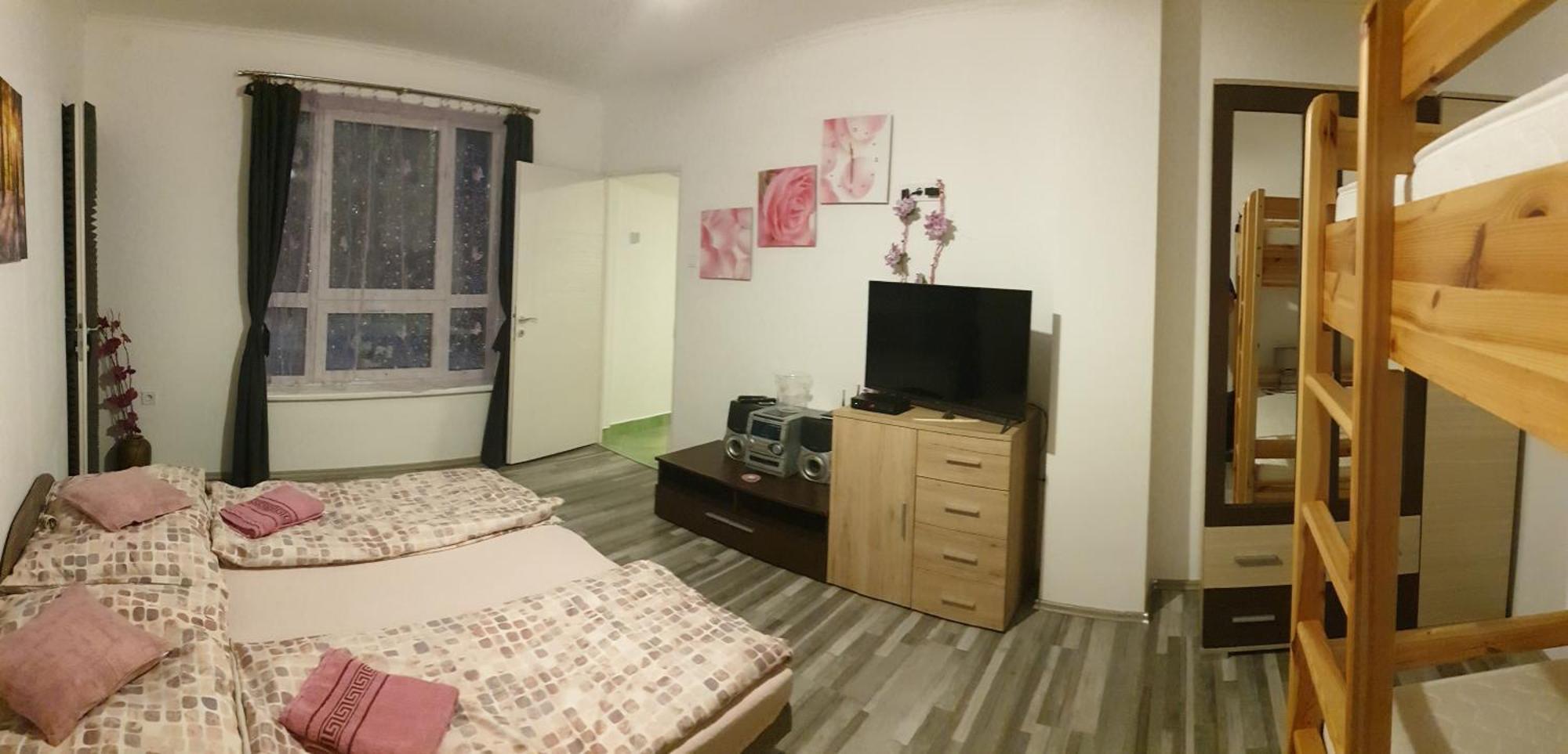 Grevia Apartmanok Poroszlo Room photo