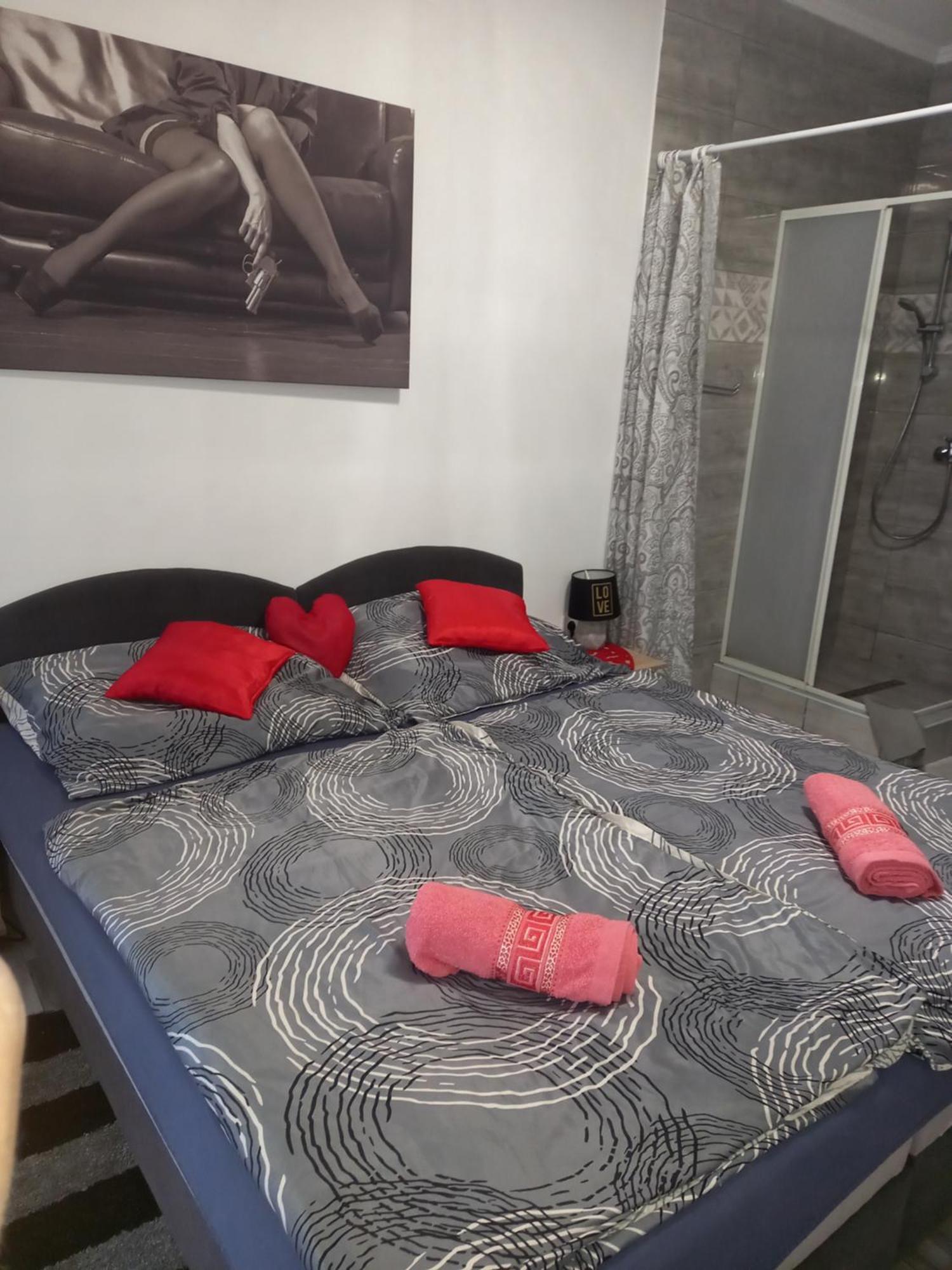 Grevia Apartmanok Poroszlo Exterior photo