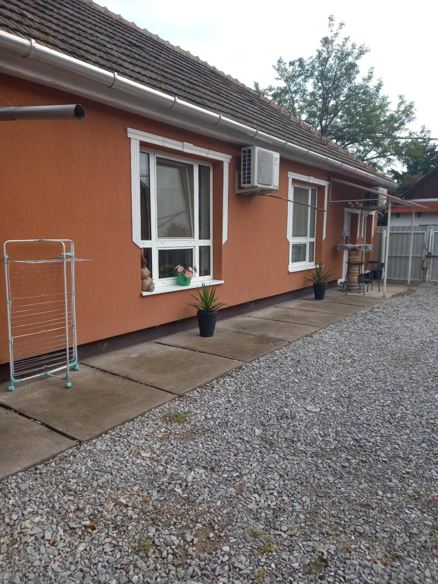 Grevia Apartmanok Poroszlo Exterior photo