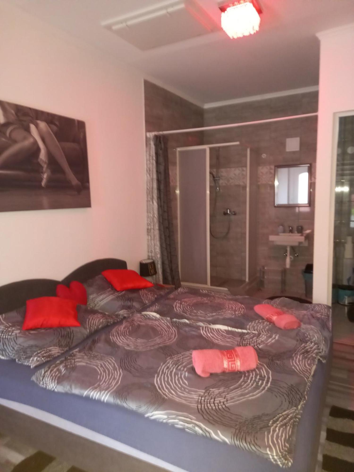 Grevia Apartmanok Poroszlo Exterior photo